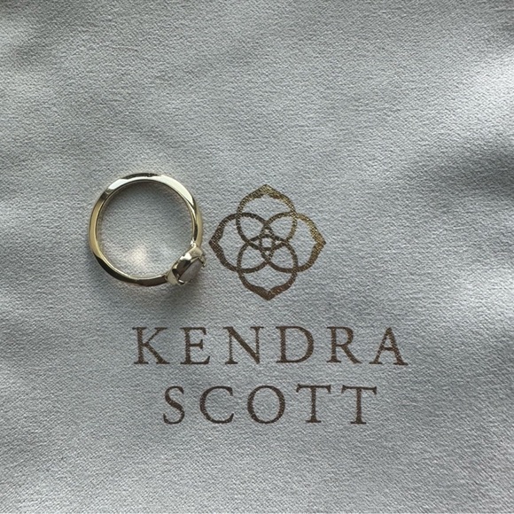 Beautiful ring Kendra Scott - Picture 3 of 3